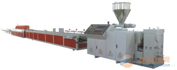 防腐防潮地板機械設備的創(chuàng)新與價值——探索技術(shù)轉(zhuǎn)讓的全球機遇